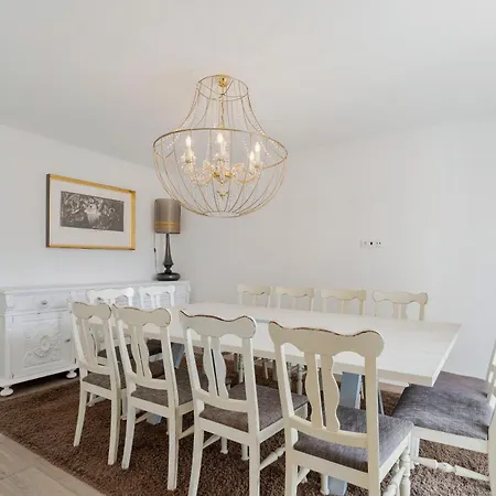 Lovely House Daire *