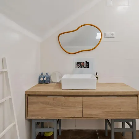 Daire Lovely House Setúbal